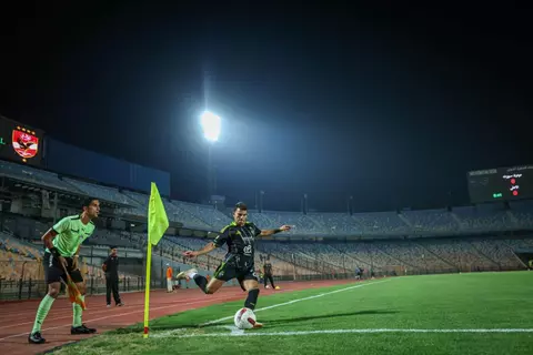 "صنع هدفين و88% دقة تمريرات".. ماذا قدم زيزو في الظهور الأول مع الأهلي بالدوري؟